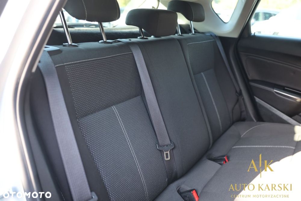 Opel Astra - 35