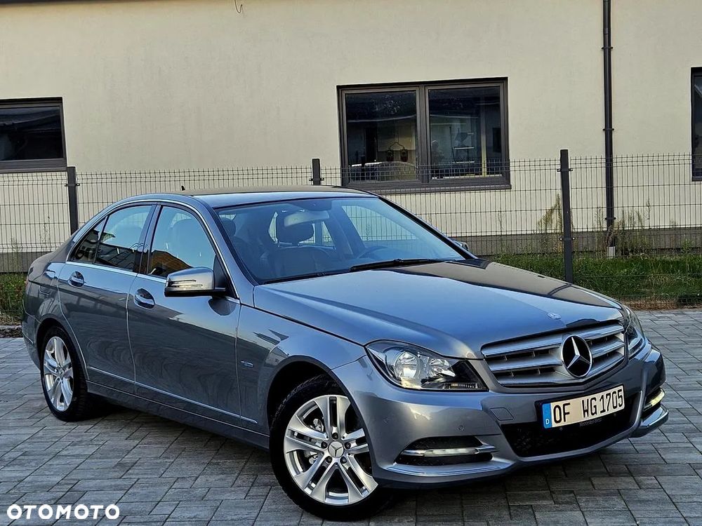 Mercedes-Benz Klasa C 180 BlueEFFICIENCY Avantgarde - 13