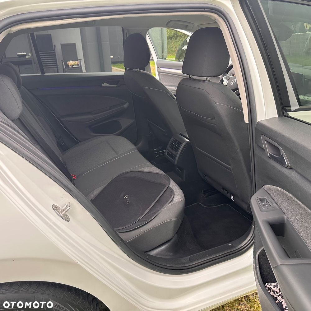 Volkswagen Golf - 12