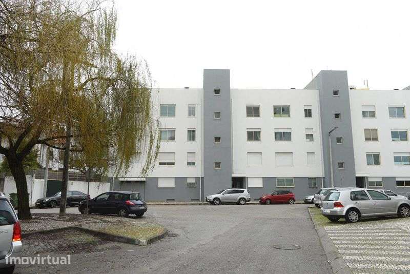 ARRENDO apartamento T1 - Grande imagem: 2/12
