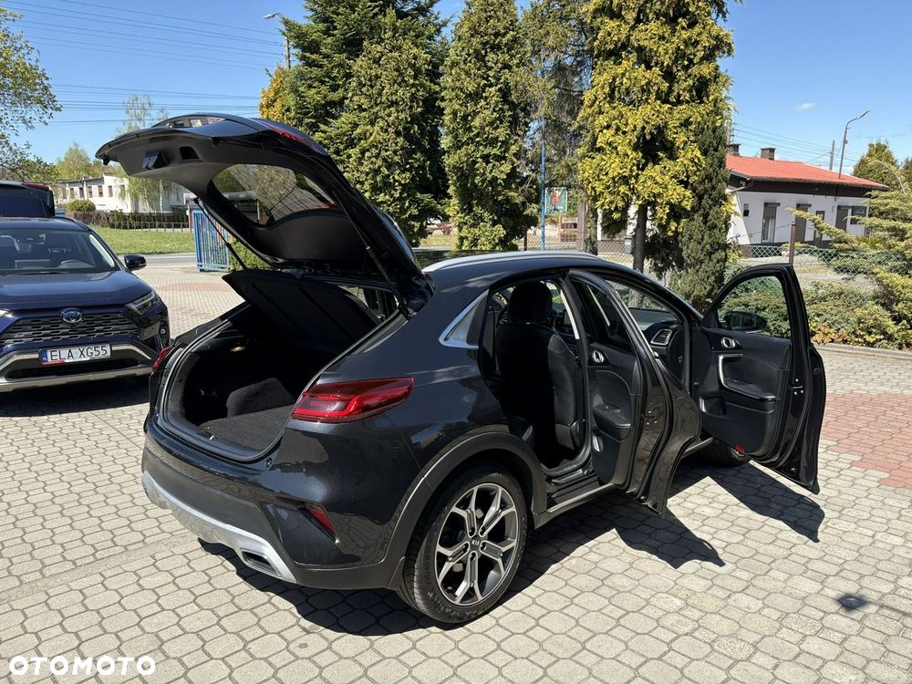 Kia XCeed 1.5 T-GDI L Business Line - 32
