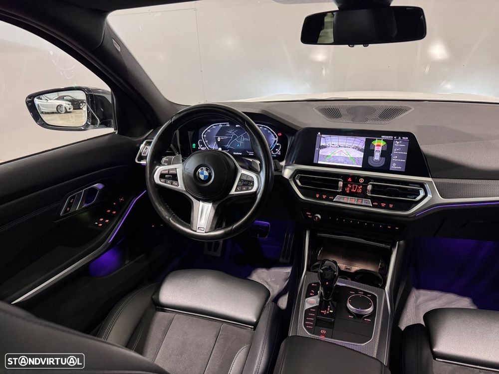 BMW 330 e Touring Pack Desportivo M Auto - 17