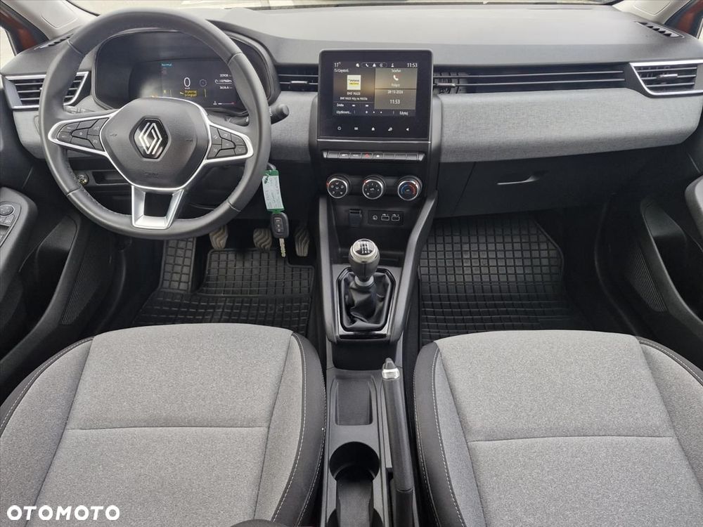 Renault Clio - 8