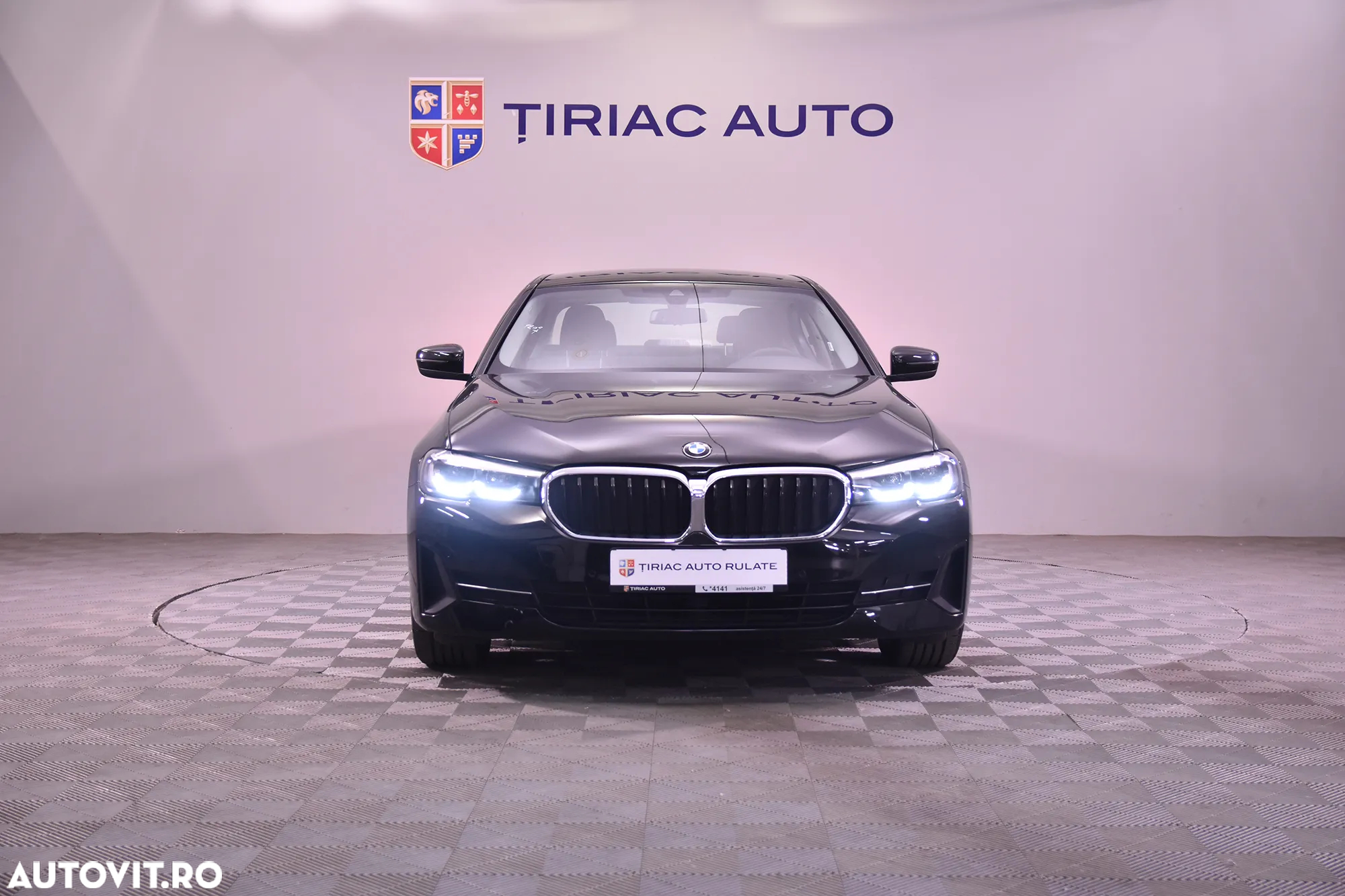BMW Seria 5 518d AT MHEV - 8