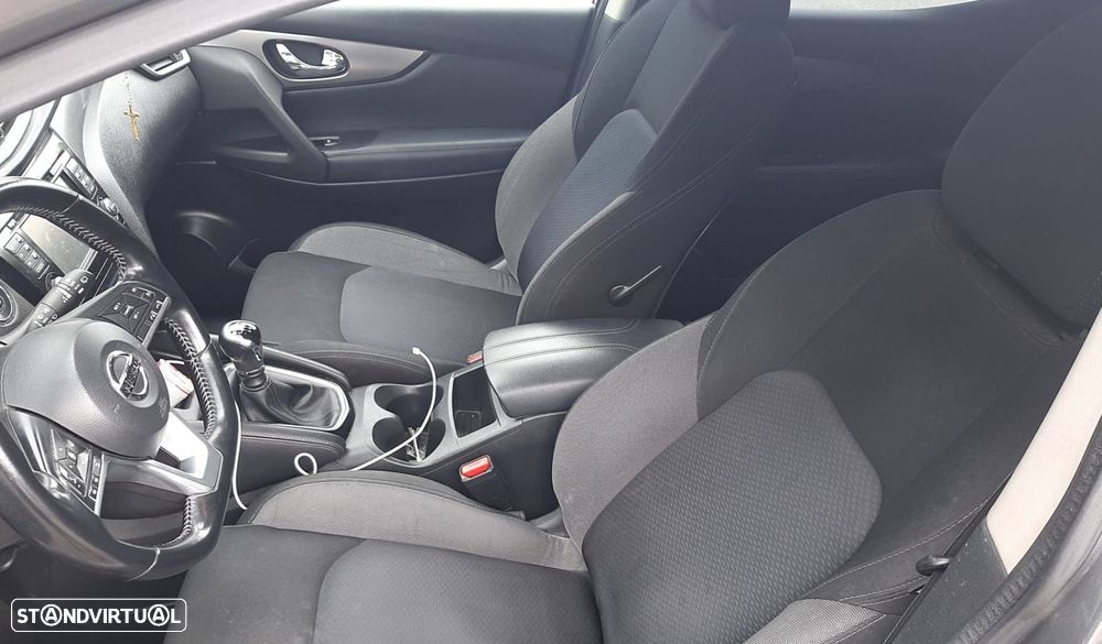 Nissan Qashqai 1.5 dCi N-Connecta J18 - 5