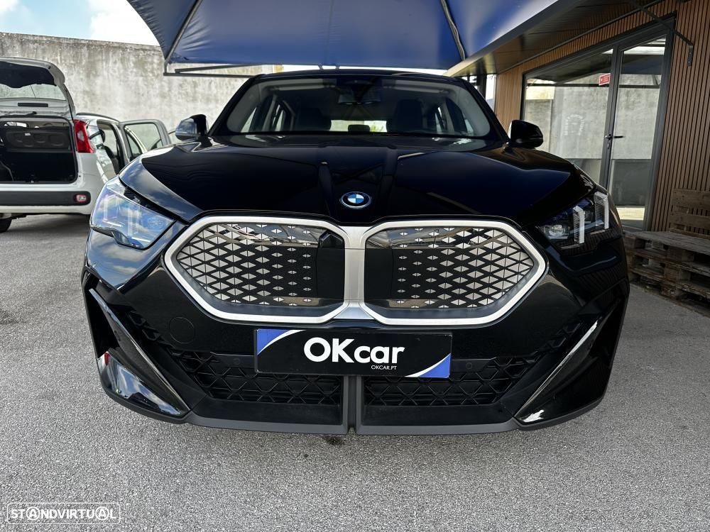 BMW iX2 eDrive20 — fotografia 6