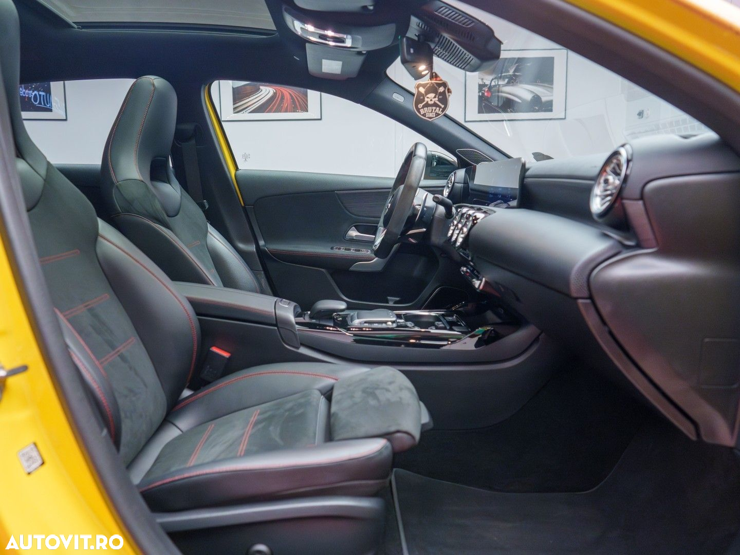 Mercedes-Benz A - 27