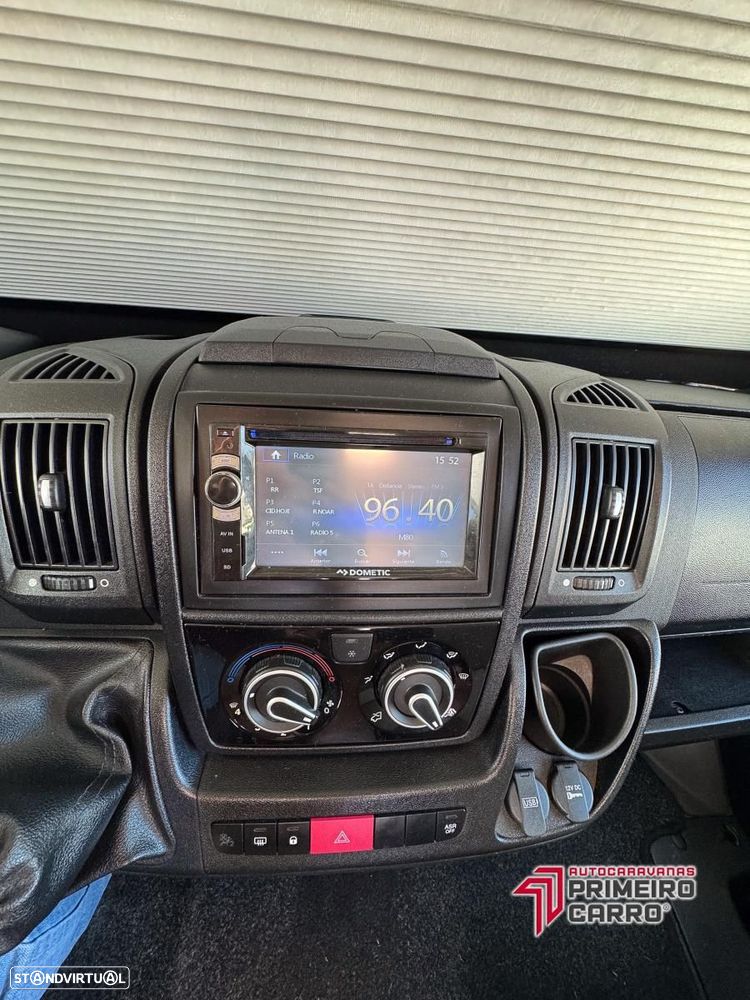 Pössl Roadcamp 640 camas gémeas - 26