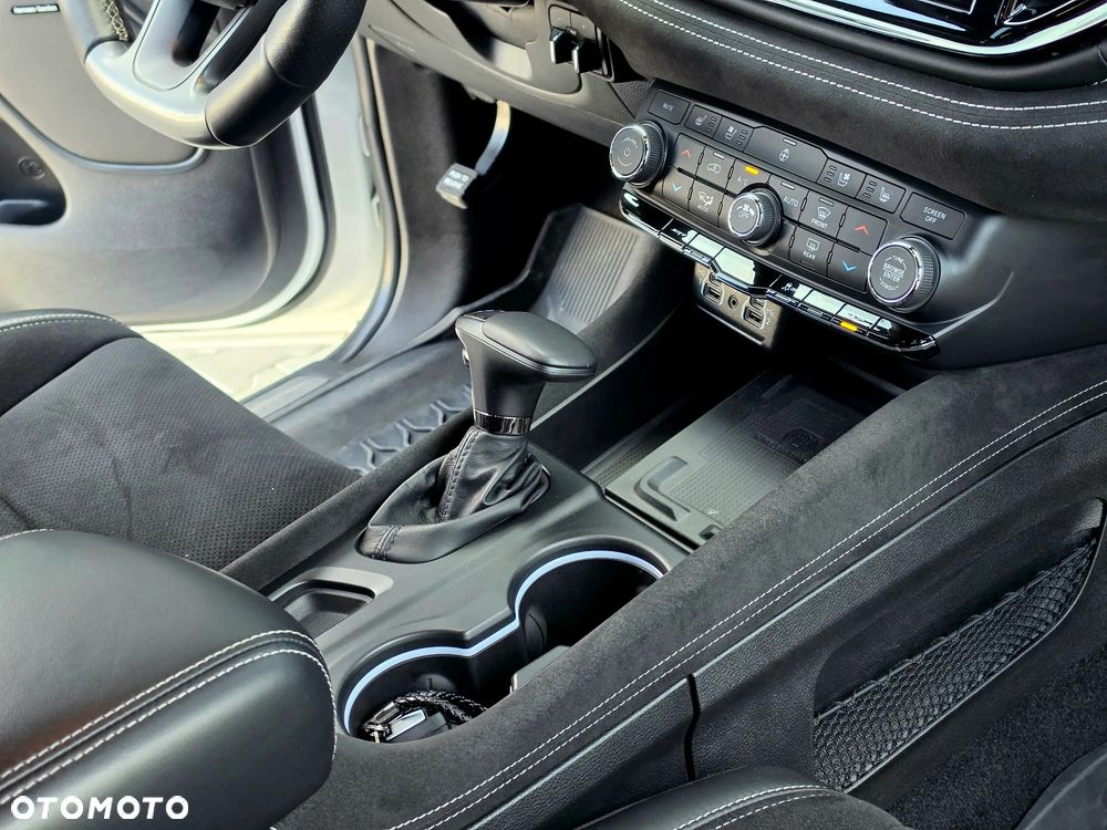 Dodge Durango 6.4 SRT - 23