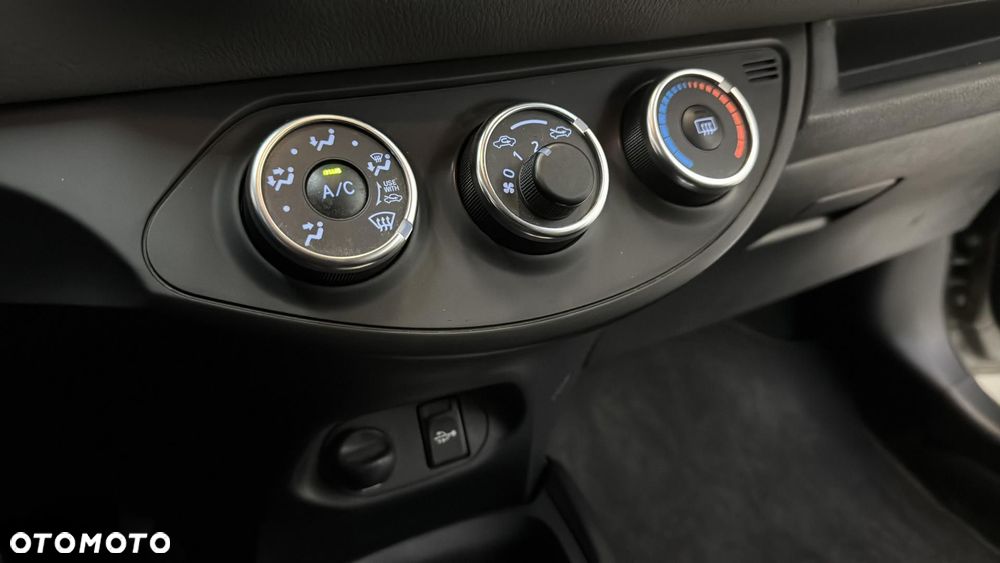 Toyota Yaris 1.5 Premium CVT - 20