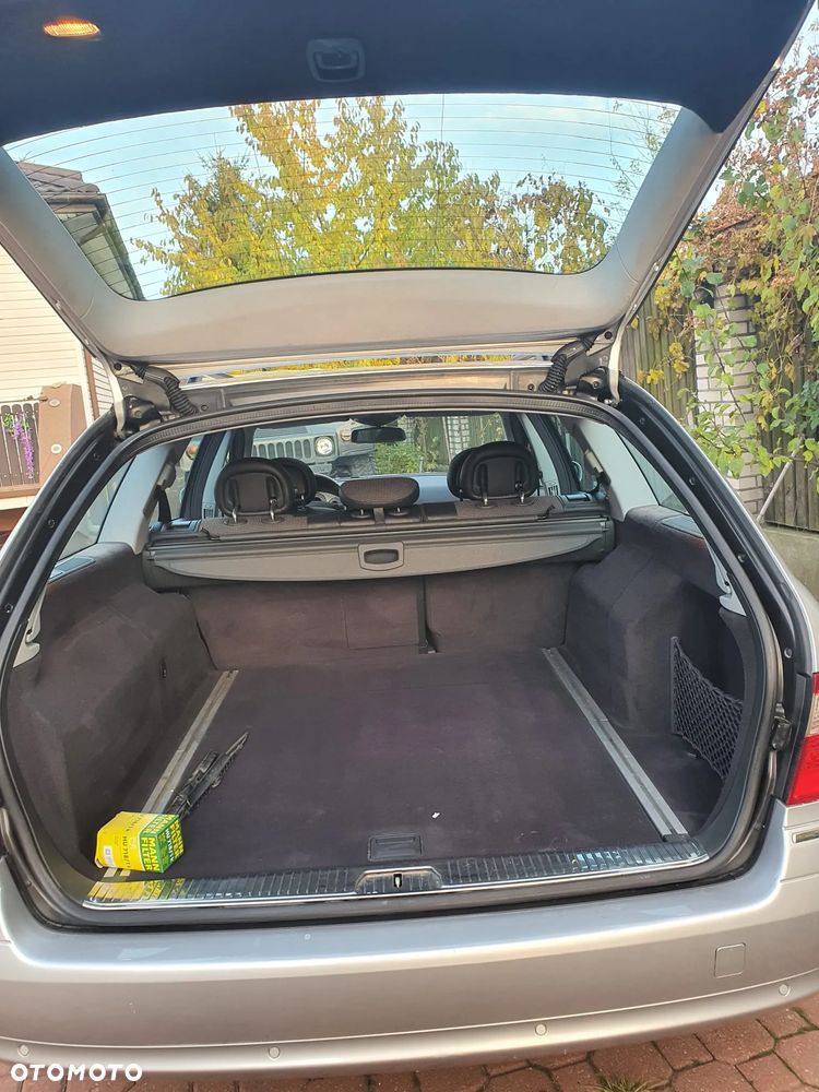 Mercedes-Benz Klasa E - 9