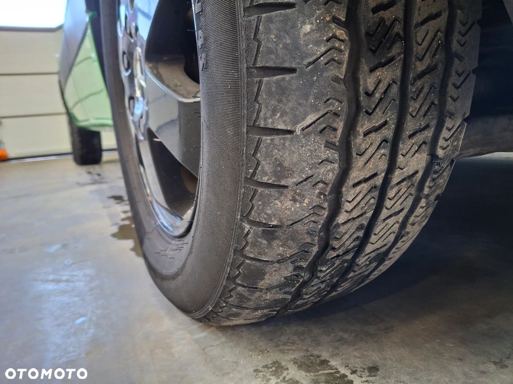 Mercedes-Benz Sprinter 316 2.2 163 KM Klimatyzacja Tempomat Grzany Fotel Alufelgi Wielofunkcyjna Kierownica Hak Elektryczne Szyby + Lusterka Asystenty Duże Radio Z Systemem Nawigacji - 14