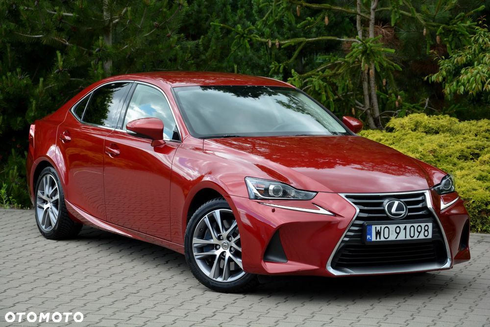 Lexus IS 200t / 300 Prestige - 1