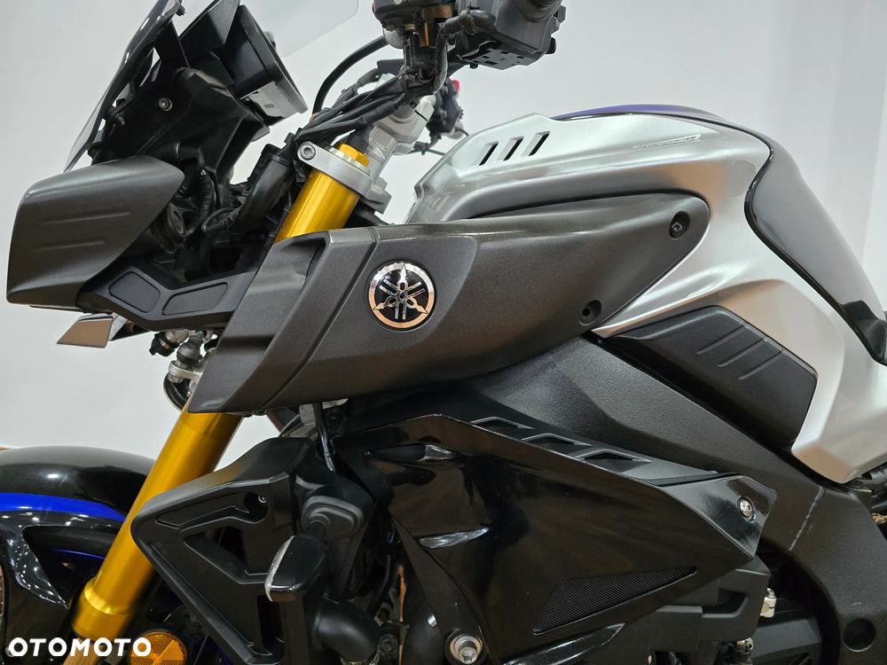 Yamaha MT - 21