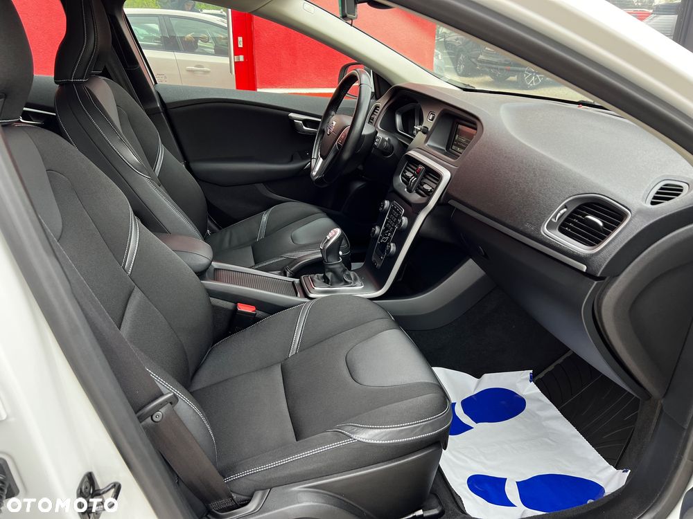 Volvo V40 T3 - 7