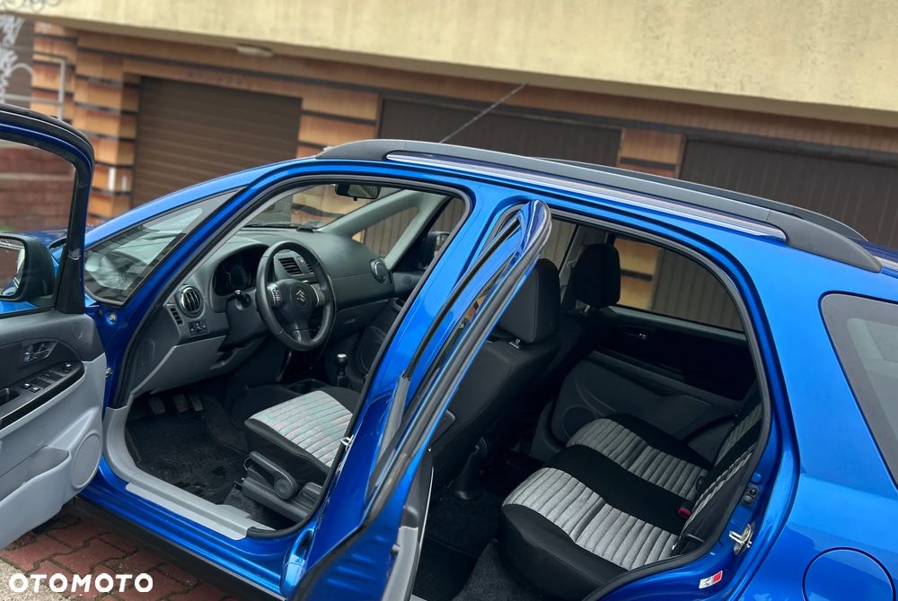 Suzuki SX4 - 4