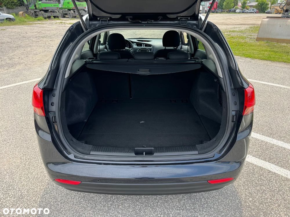 Kia Ceed 1.6 GDI Dream-Team Edition - 7
