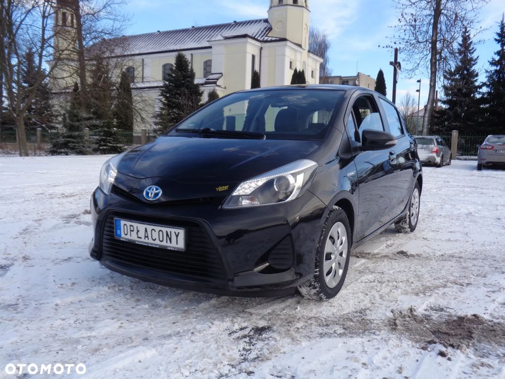 Toyota Yaris Hybrid 100 Life - 17