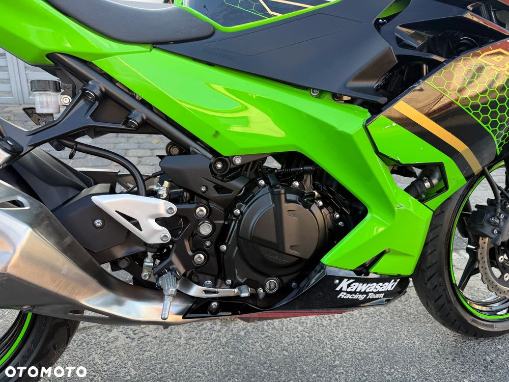 Kawasaki Ninja 400 - 26