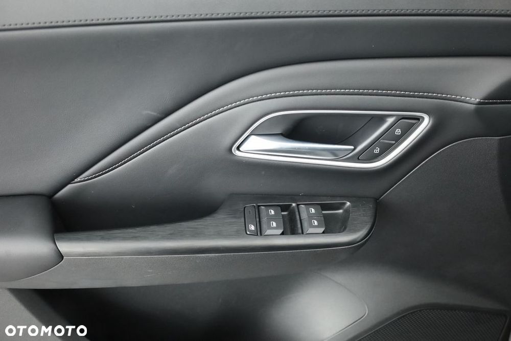 MG ZS 1.5 HEV+ Exclusive - 12