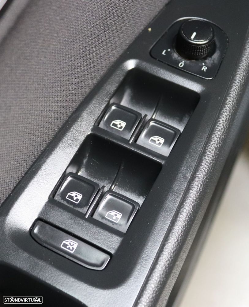 SEAT Leon ST 1.6 TDI Reference Ecomotive - 10