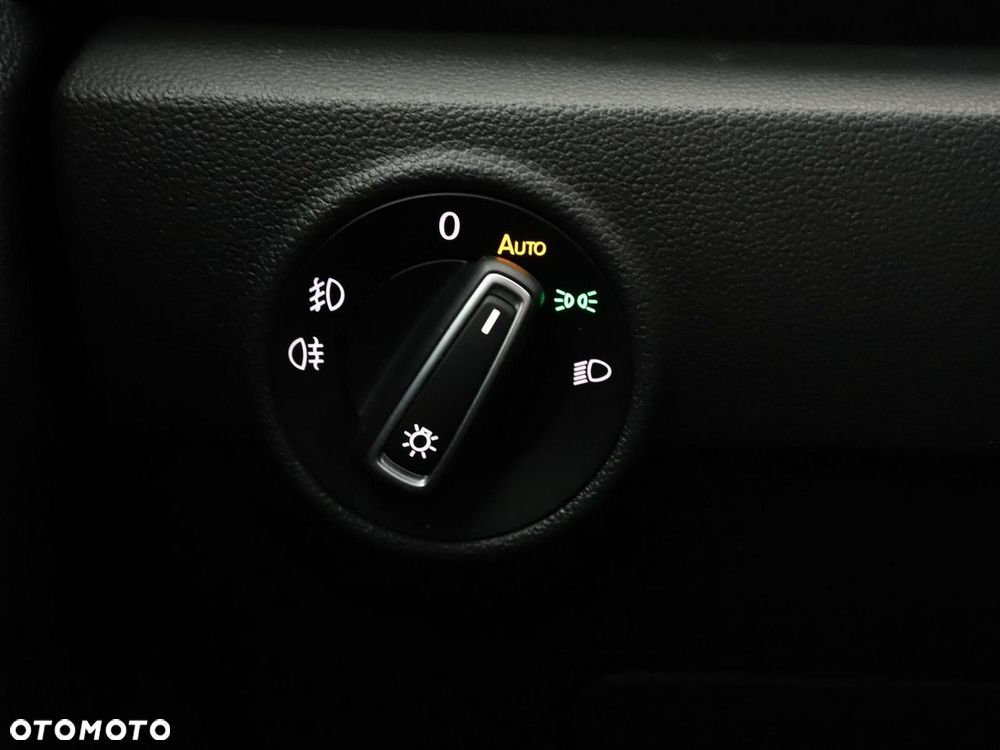 Volkswagen T-Roc 1.0 TSI Style - 34