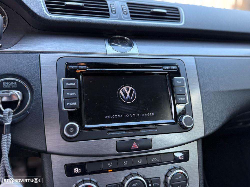 VW Passat 1.6 TDI BlueMotion - 17