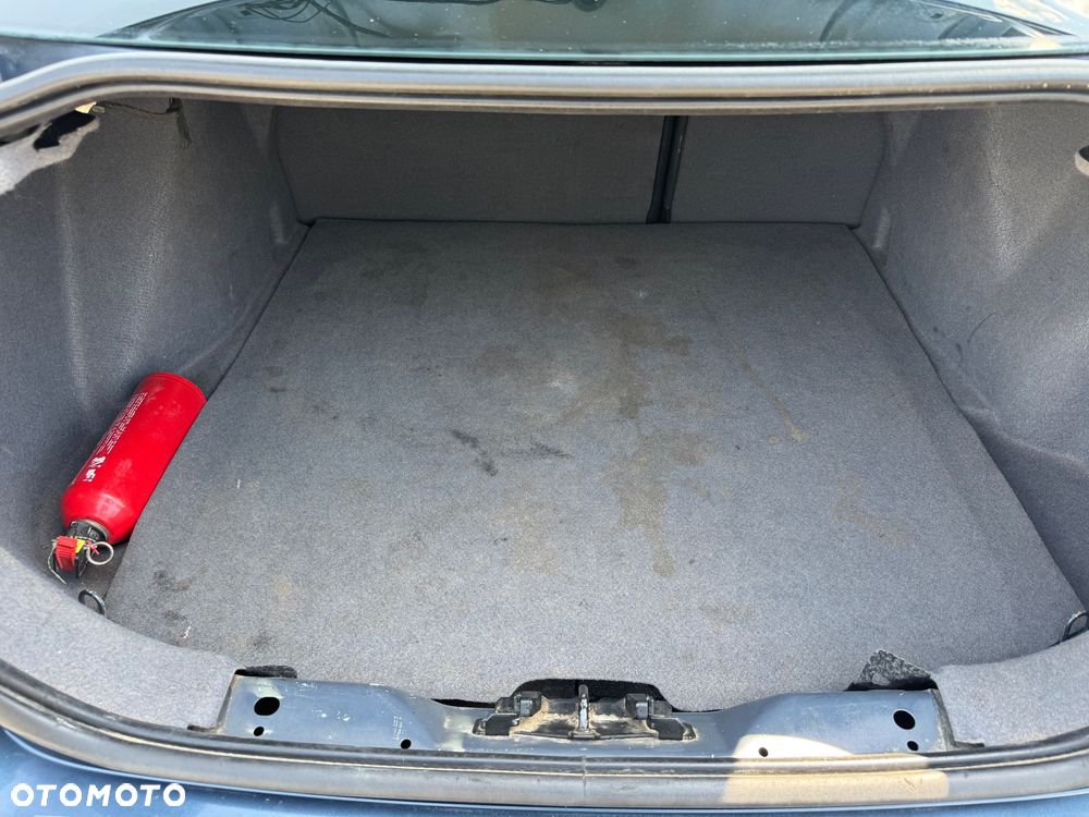 Volvo S40 1.6D Momentum - 22