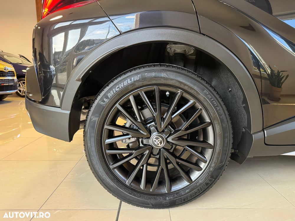 Toyota C-HR Flow - 31