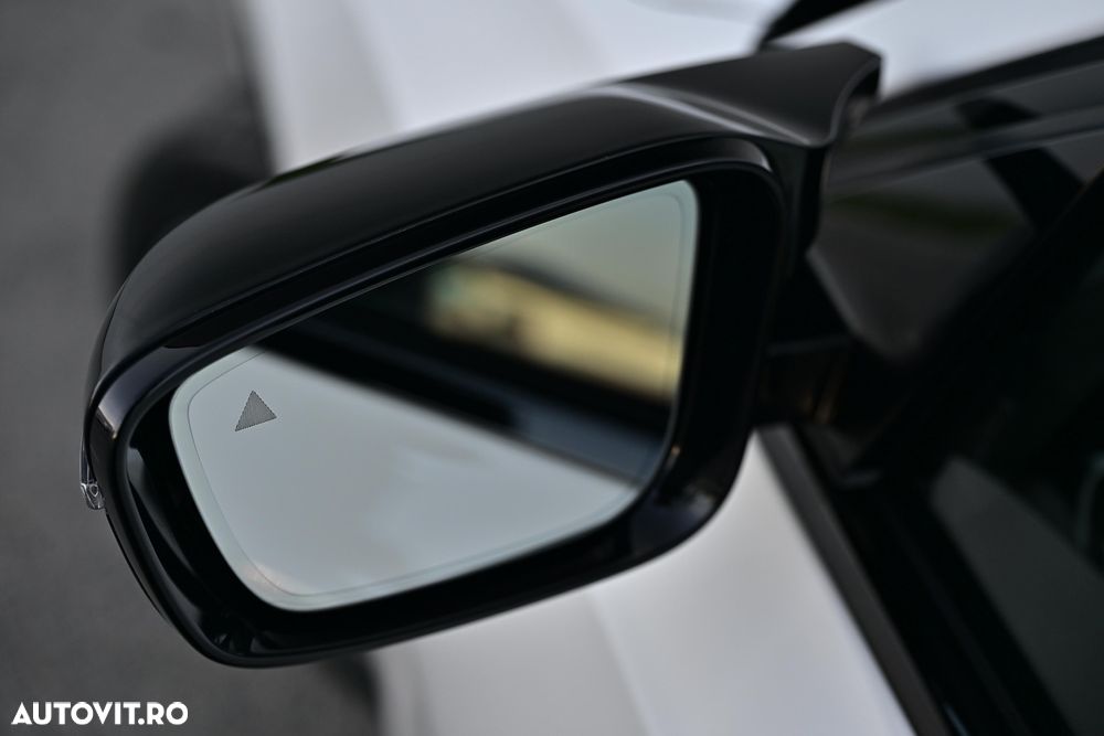 BMW Seria 3 330i xDrive Aut. Luxury Line - 23