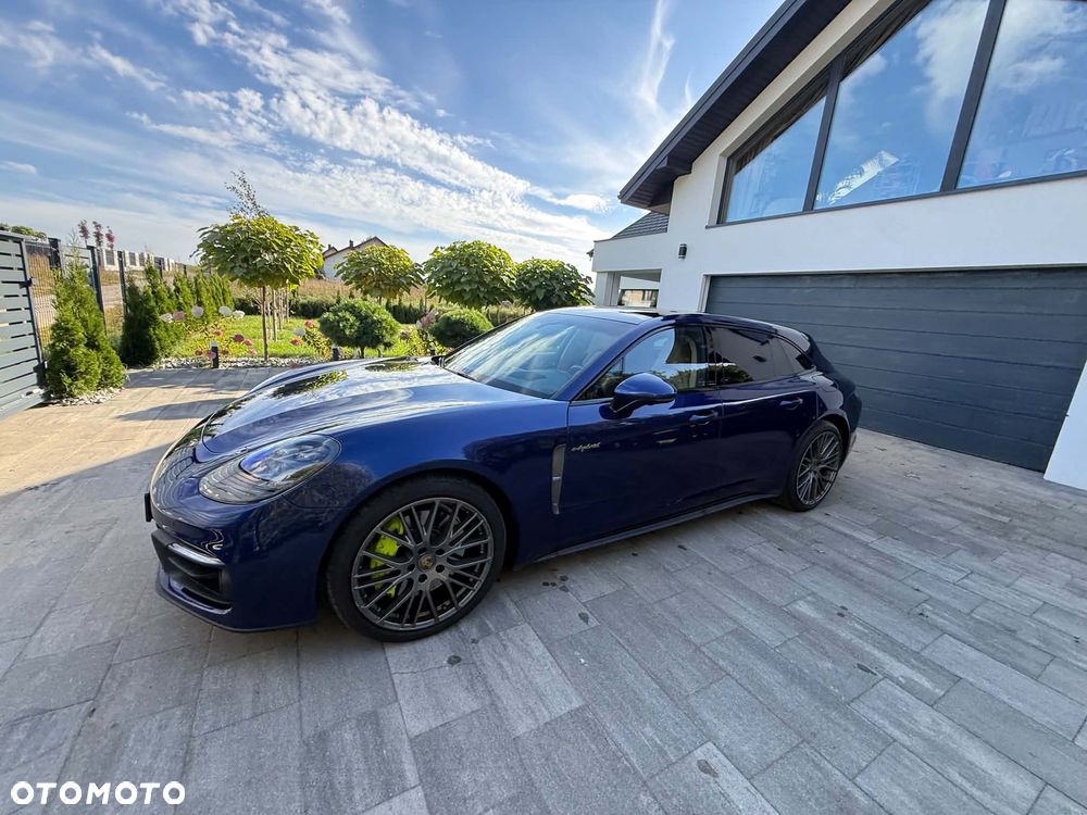 Porsche Panamera 4 Platinum Edition - 26