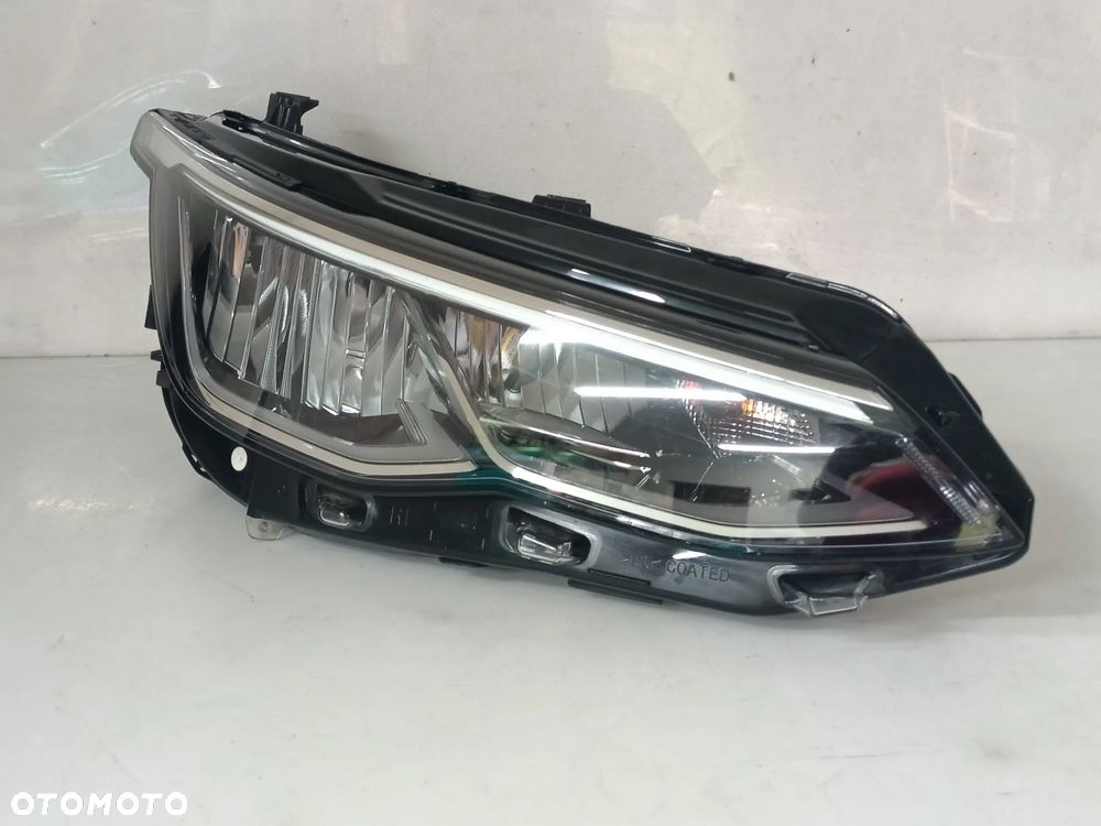 VW GOLF 8 od20r LAMPA PRZEDNIA PRAWA z LED  ORYGINAŁ EUROPA