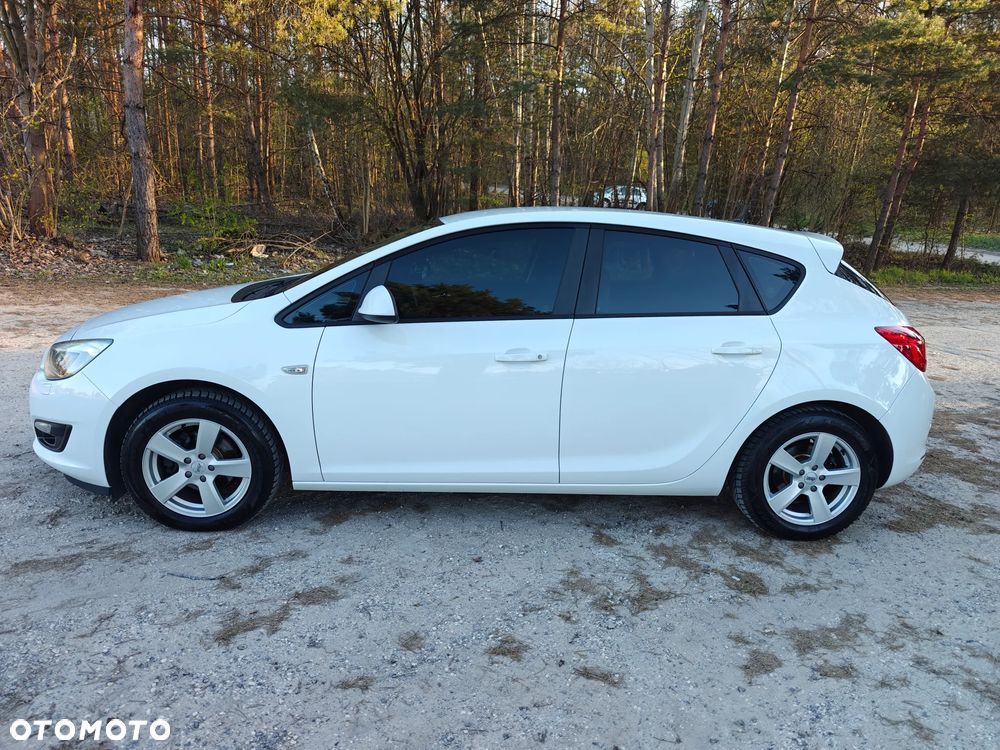 Opel Astra 1.4 Turbo - 8