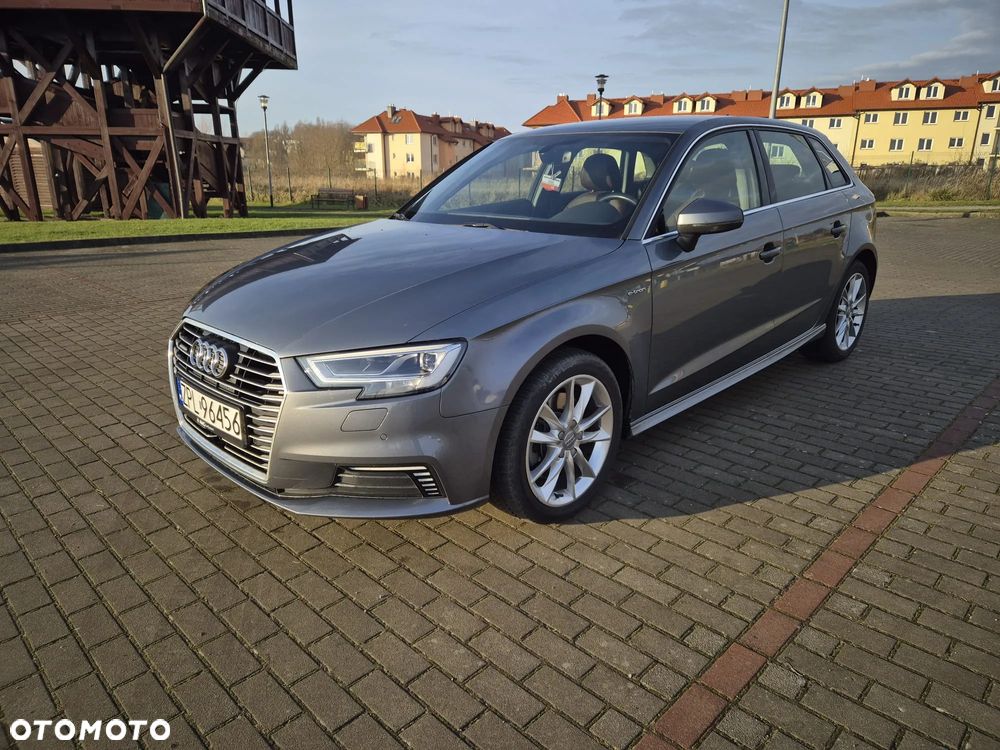 Audi A3 Sportback 1.4 TFSI E-tron Ambition e-S tronic - 1