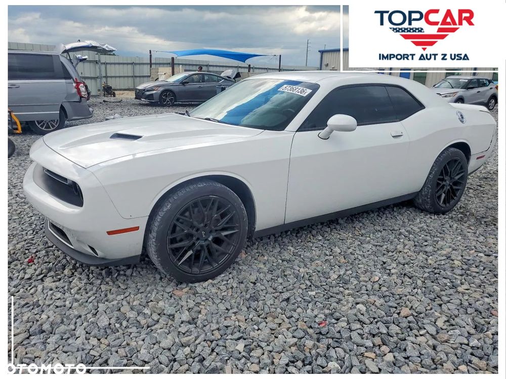 Dodge Challenger - 1