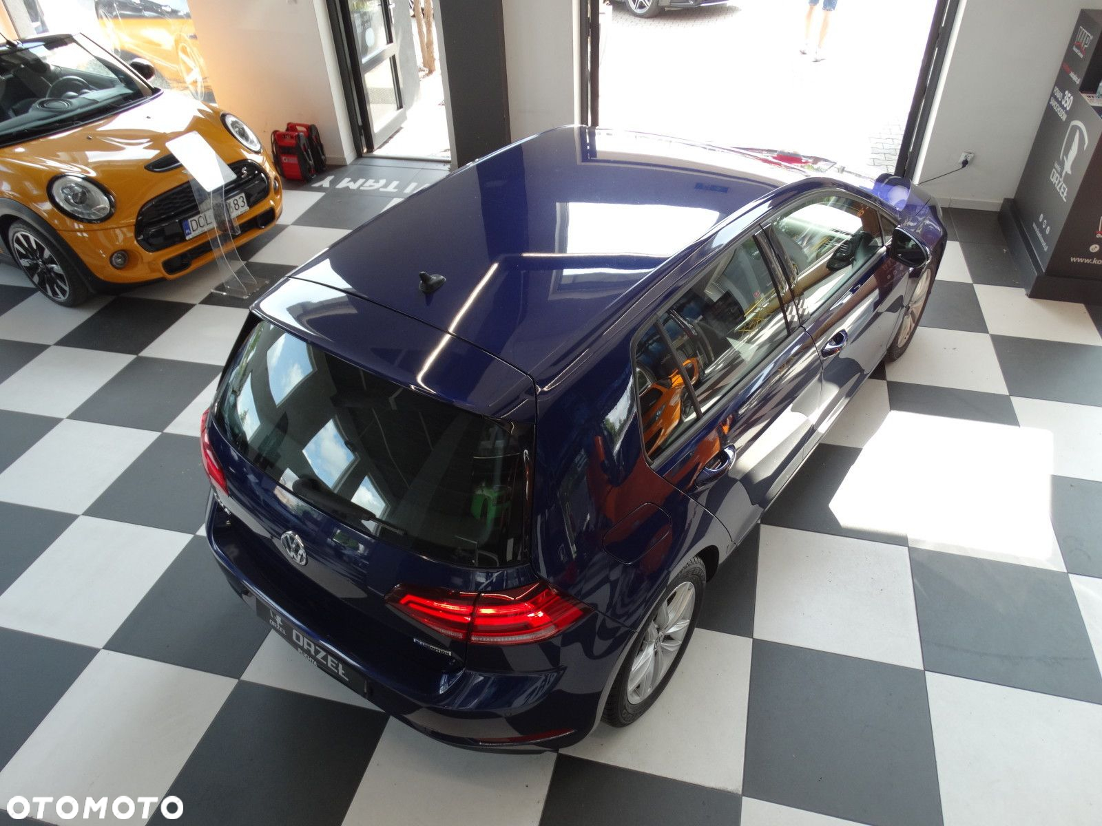 Volkswagen Golf - 35
