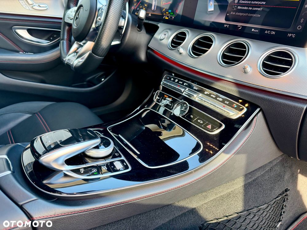 Mercedes-Benz Klasa E AMG 53 4-Matic+ - 33