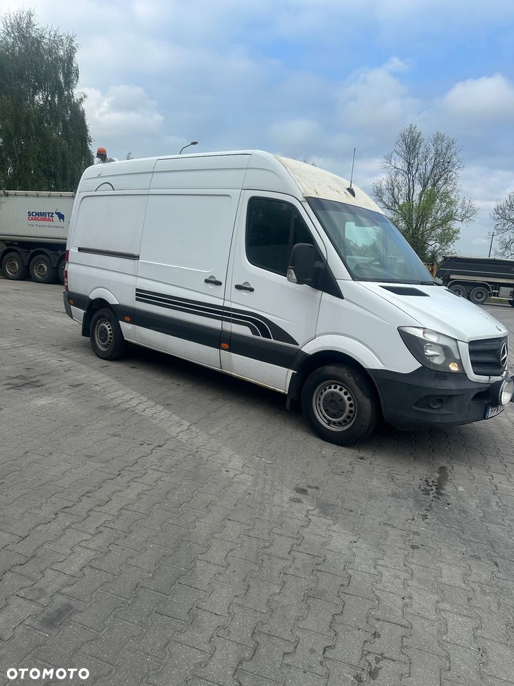 Mercedes-Benz Sprinter - 1