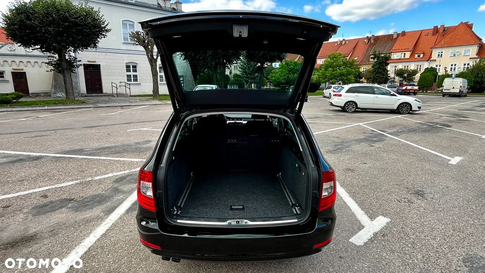 Skoda Superb 2.0 TDI Elegance DSG - 17