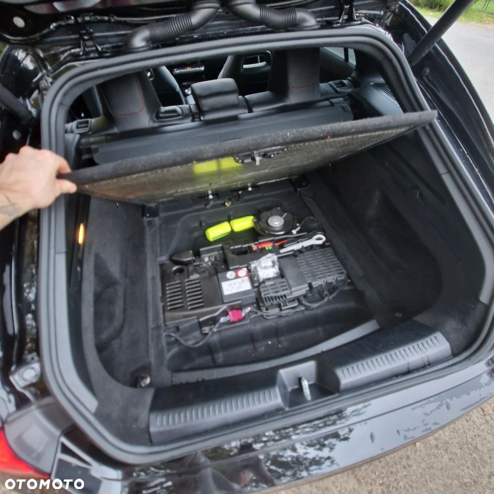Mercedes-Benz CLA - 10