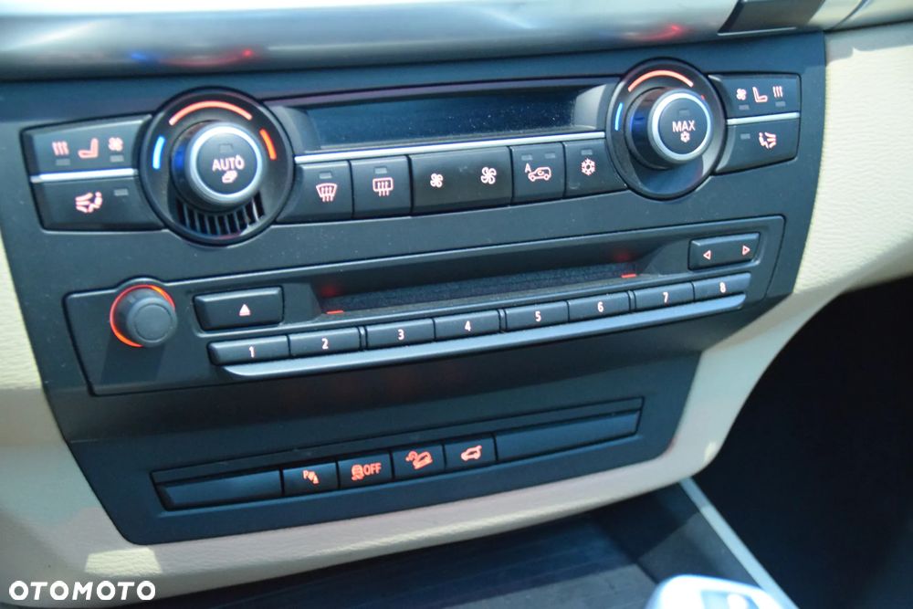 BMW X5 xDrive35d - 31