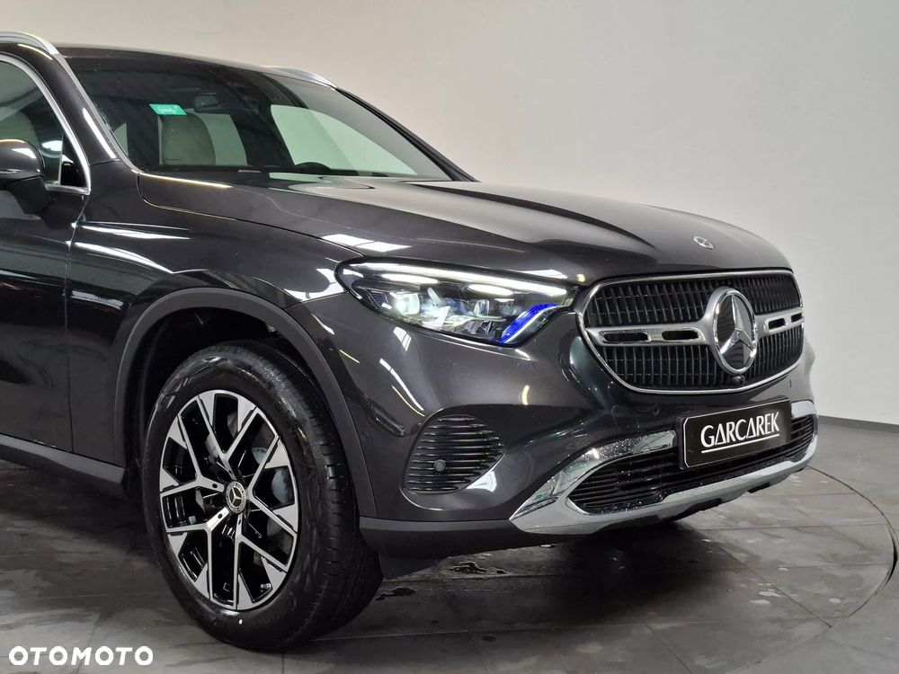 Mercedes-Benz GLC 300 e PHEV 4-Matic Avantgarde - 9