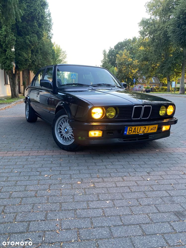 BMW Seria 3 325i - 13