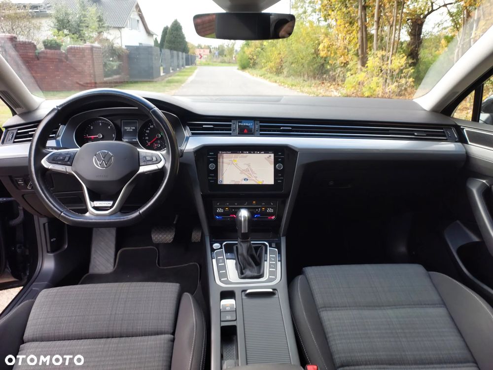 Volkswagen Passat Variant 2.0 TDI SCR DSG 4Motion Elegance - 12