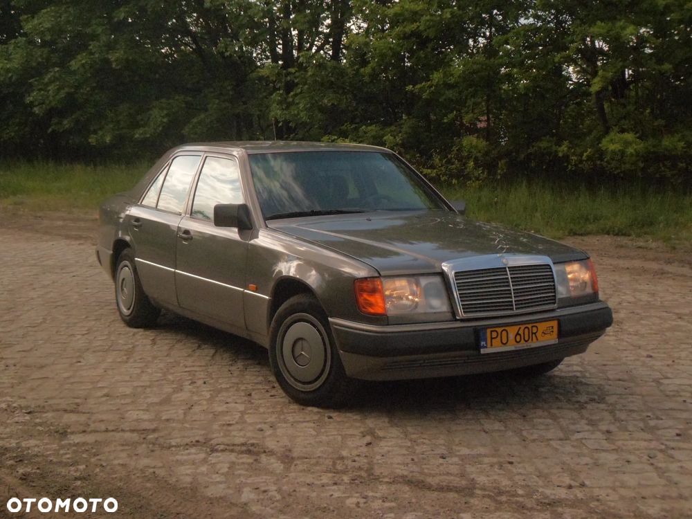 Mercedes-Benz W124 (1984-1993) - 1