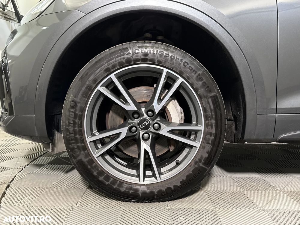 Audi Q5 55 TFSIe quattro S tronic S line - 14