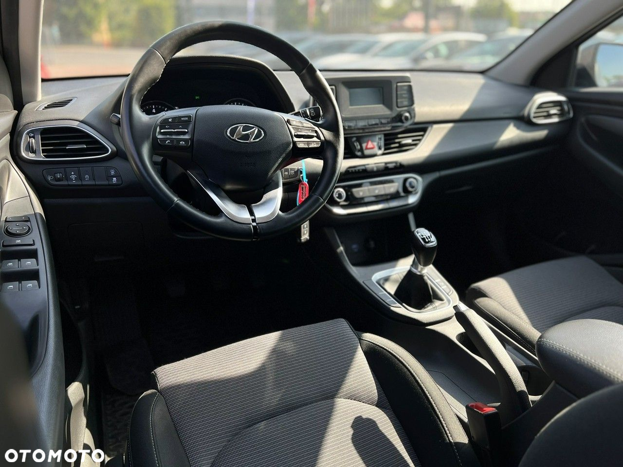 Hyundai i30 1.5 DPI Classic + - 5