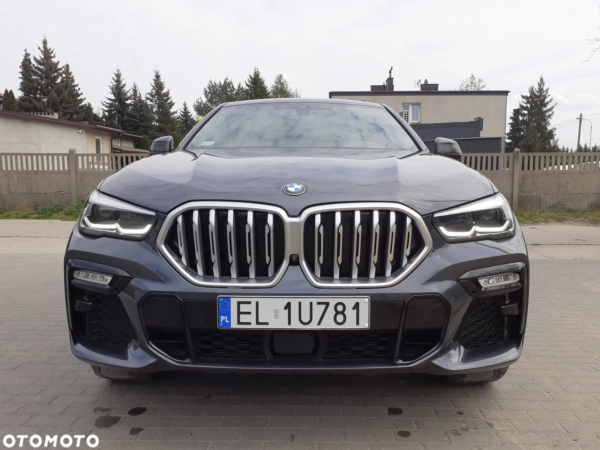 BMW X6 xDrive40i - 11