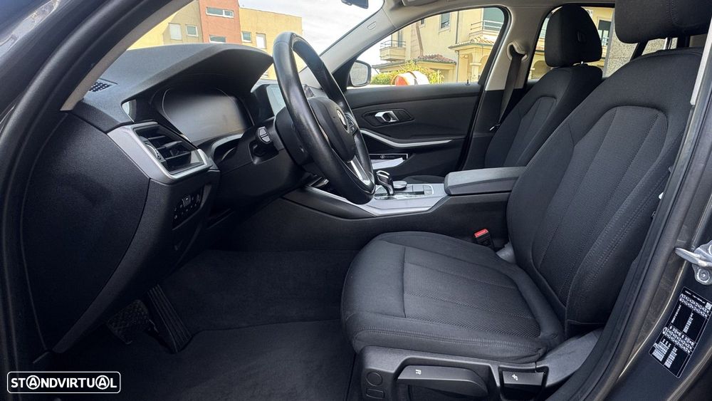 BMW 318 d Aut. Edition Luxury Line Purity - 6