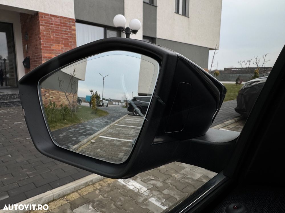 Skoda Octavia 2.0 TDI DSG Premium Edition - 24